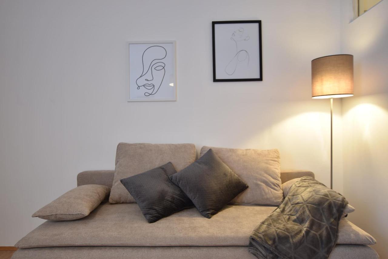 Super With Free Parking Apartament